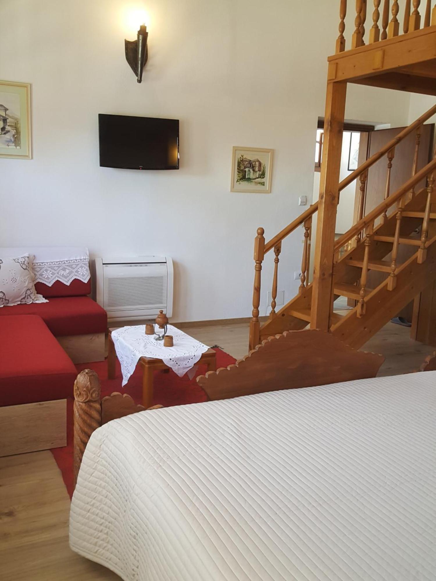 Hotel Gjirokastra Eksteriør billede