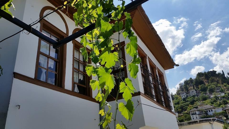 Hotel Gjirokastra Eksteriør billede